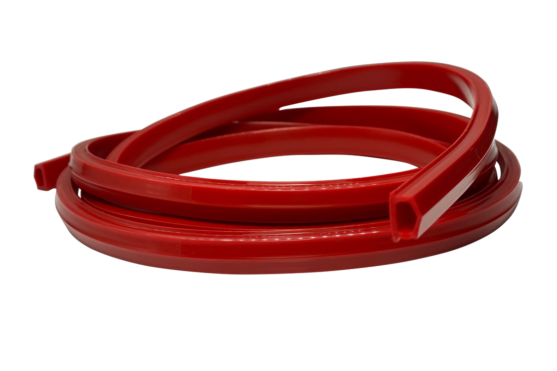 Trak Racer Rubber Dust Strip 2m | Red