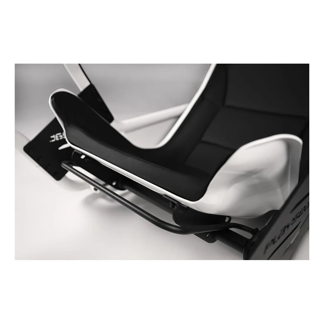 Playseat Formula Intelligence F1 Edition on Player1 Sim Gear. F1 Racing Simulator.